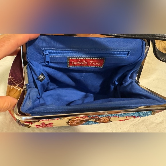 Isabella Fion Purse Lady With umbrella
Embroidered Multicolor Women's Bag - Picture 7 of 14